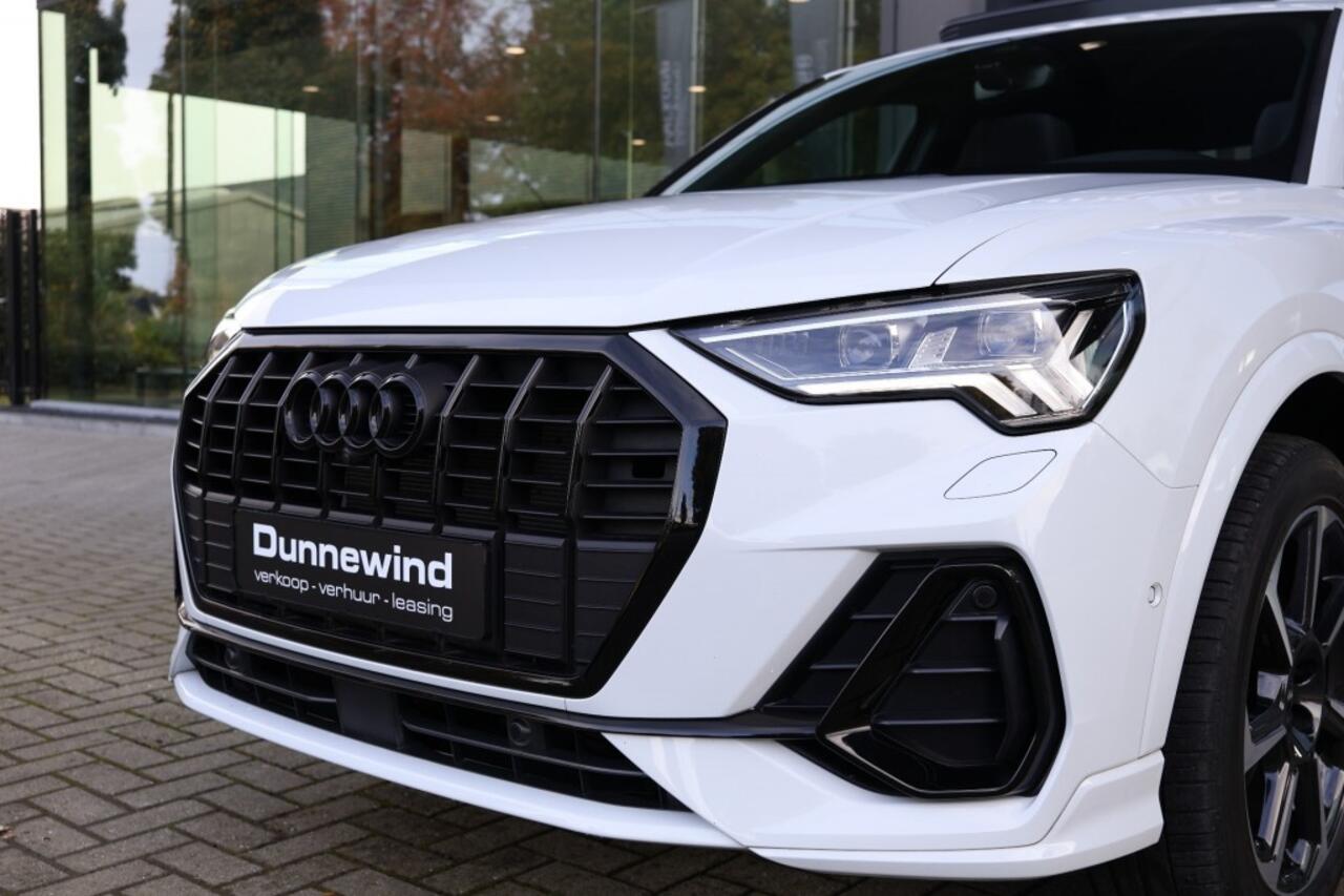 Audi Q3 45 TFSIe 2xS-Line BLACK Editie MATRIX*PANO*SFEER*LEDER*KEYLESS*TREKHAAK