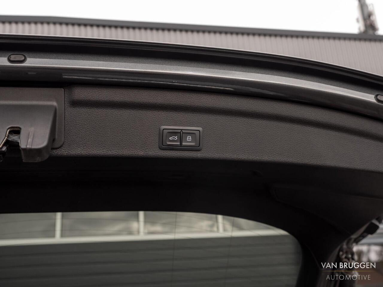 Audi Q3 Sportback 45 TFSI e S-Line Pano E-Stoelen 360 Sfeer Keyless