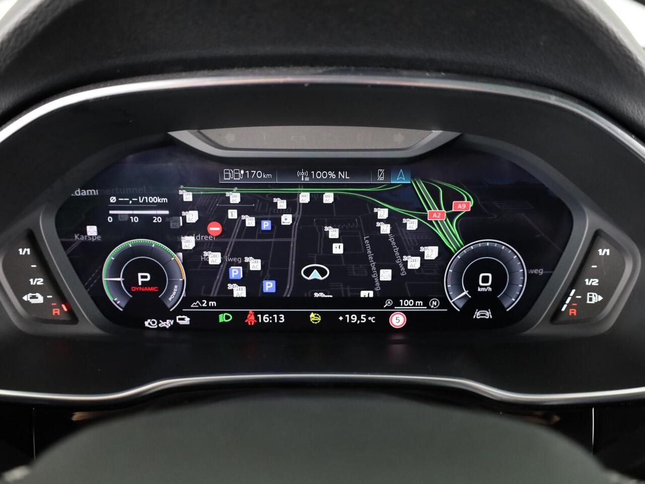 Audi Q3 45 TFSI e S edition 245pk | Panoramadak | Trekhaak wegklapbaar | Stoelverwarming | 20 inch Lichtmetalen velgen