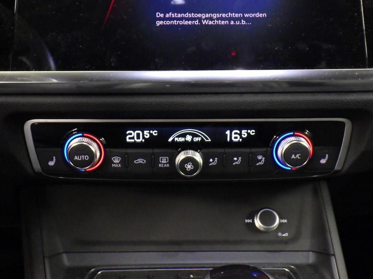 Audi Q3 SPORTBACK 35 TFSI S EDTION I AUTOMAAT I S LINE I LEDER I 360 CAMERA I APPLE CARPLAY