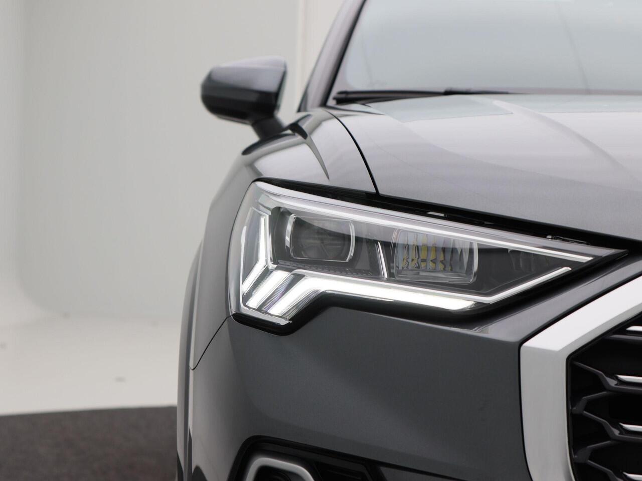 Audi Q3 Sportback 35 TFSi 150 Pk Automaat S-Line | Panoramadak | Adaptive Cruise | Navigatie | Camera | Carplay | 19 inch | 18.810 Km!!