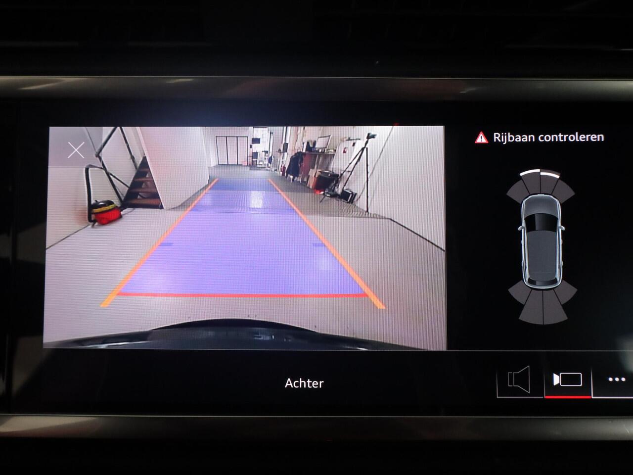 Audi Q3 45 TFSI e Business Edition 245 pk S-tronic | Navigatie | Parkeersensoren | Achteruitrijcamera | Stoelverwarming |