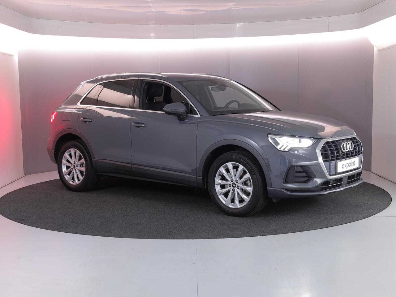 Audi Q3 45 TFSI e Business Edition 245 pk S-tronic | Navigatie | Parkeersensoren | Achteruitrijcamera | Stoelverwarming |