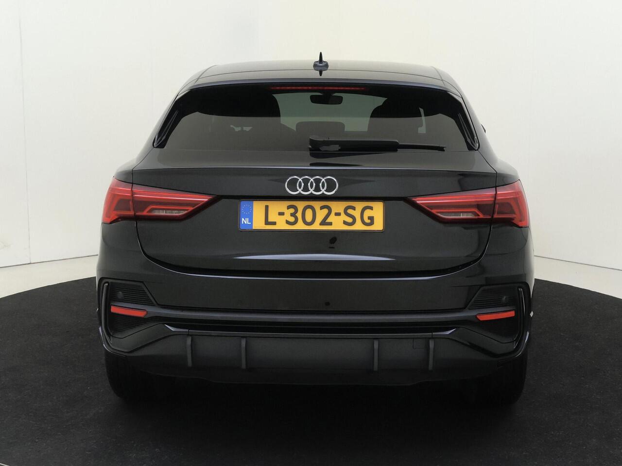 Audi Q3 Sportback 35 TFSI S Edition | Keyless | Navigatie Plus | Stoelverwarming | Cruise control | CarPlay | Elektrische achterklep | Grootlichtassistent |