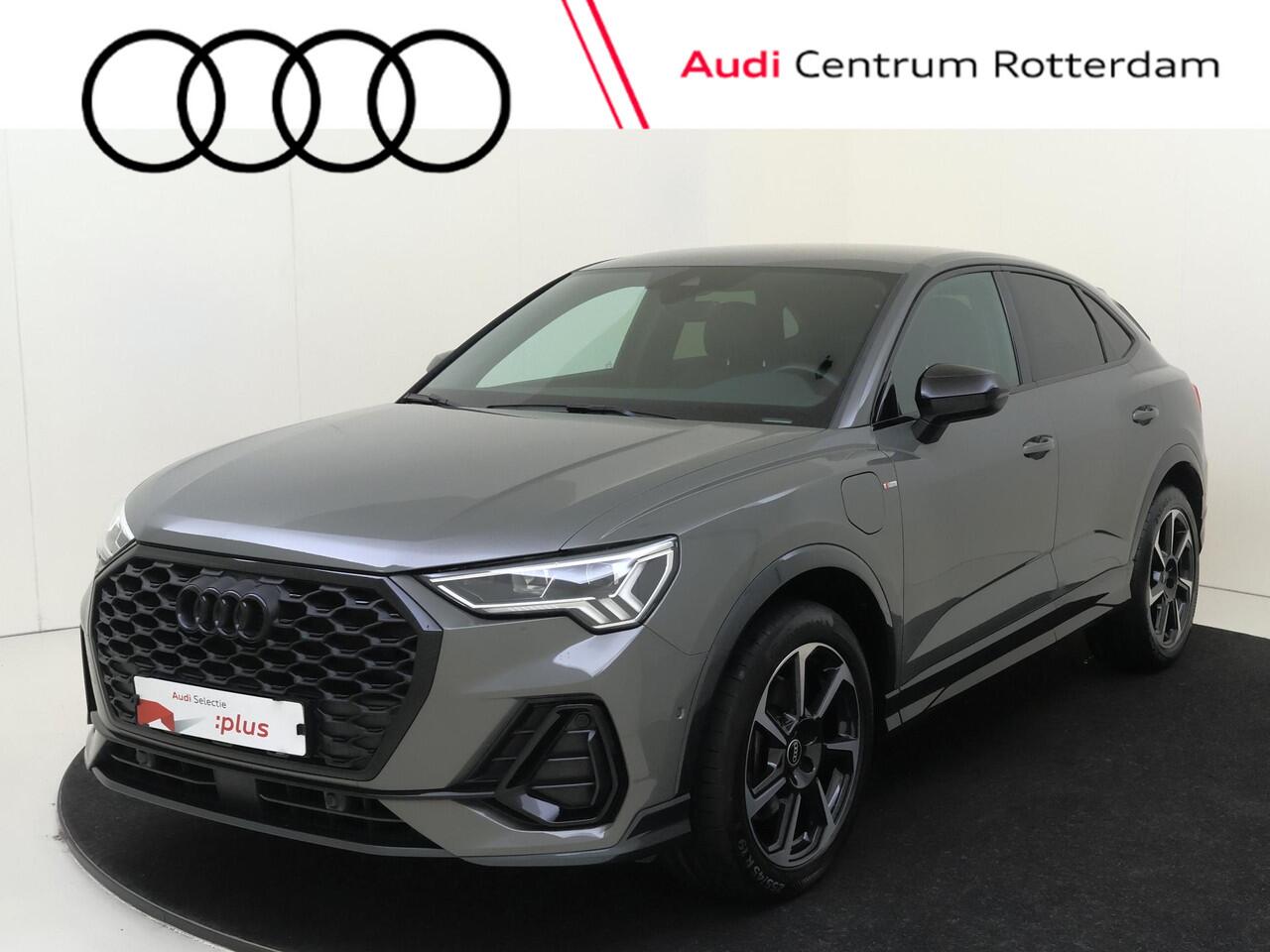 Audi Q3 Sportback 45 TFSI e S Edition | Parkeerassistent | Achteruitrijcamera | Stoelverwarming | Dodehoek detectie | Adaptieve cruise control | Audi virtual cockpit | Navigatie |