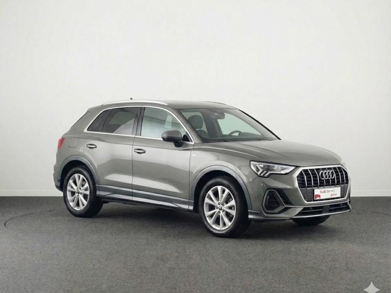 Audi Q3 35 TFSI S edition 150pk | Navigatie | Adaptieve cruise controle | Verwarmbare voorstoelen