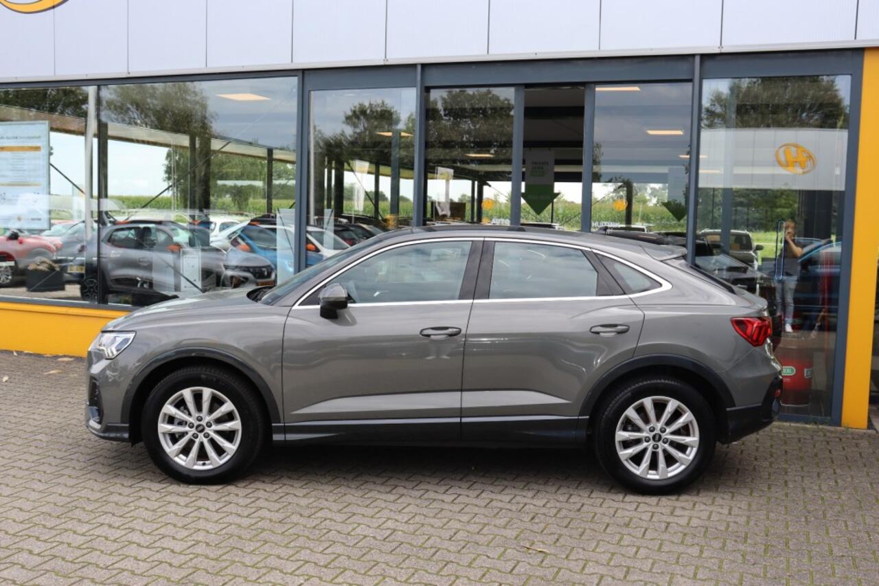 Audi Q3 35 TFSI 150 pk S-tronic 2x S line - panoramadak