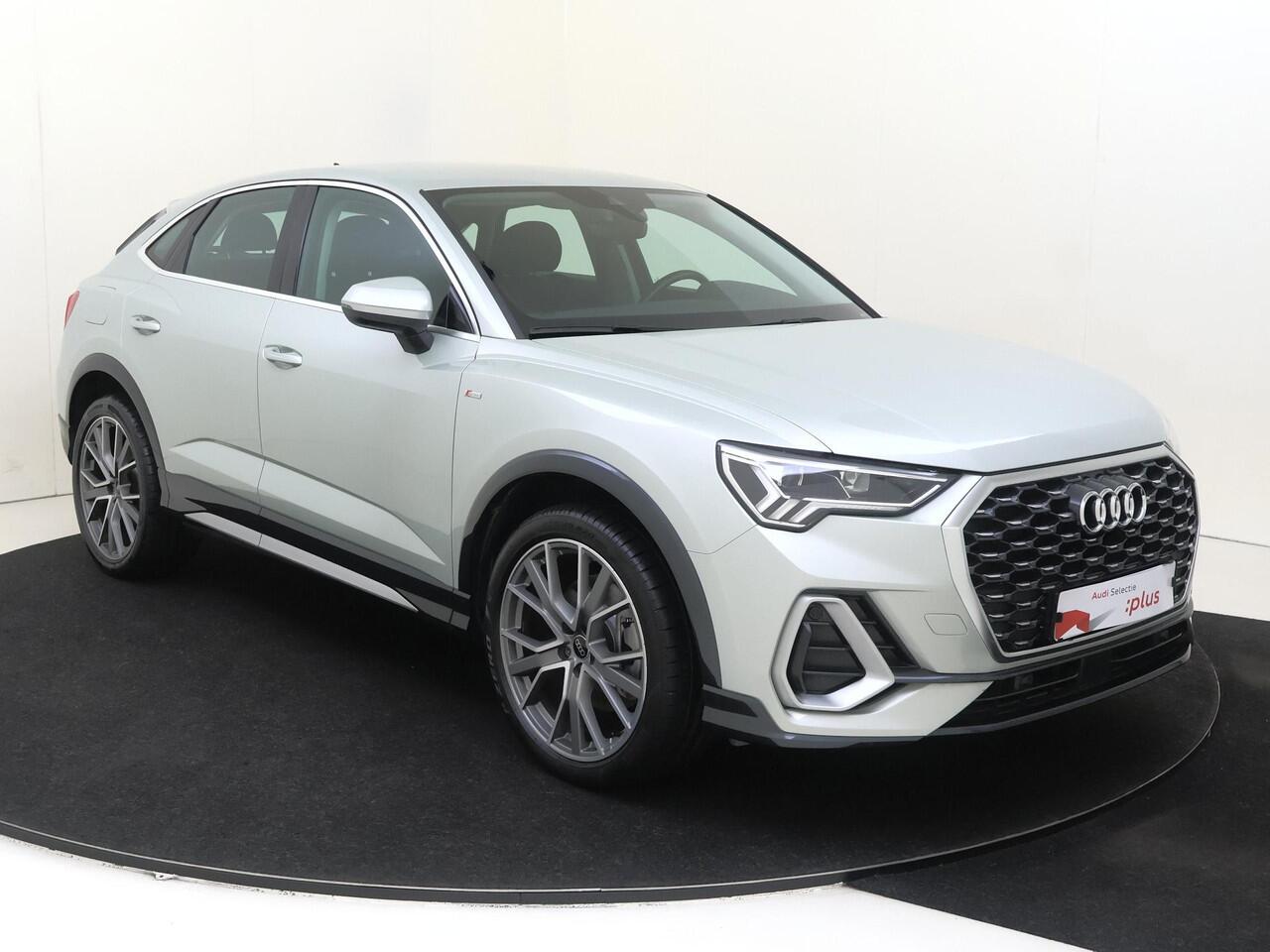 Audi Q3 Sportback 45 TFSI e S Edition | Keyless | Dodehoek detectie | Full LED verlichting | Navigatie Plus | CarPlay | Elektrische achterklep | Elektrisch inklapbare buitenspiegels |