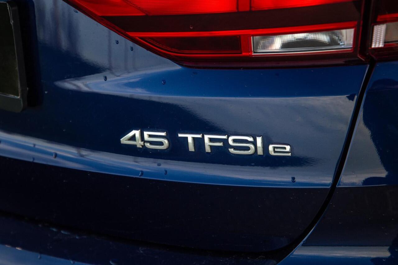 Audi Q3 45 TFSI e edition AUTOMAAT / PLUG IN HYBRID / STOELVERWARMING / LEER / VIRTUAL COCKPIT / CRUISE CONTROLE / DEALER ONDERHOUDEN