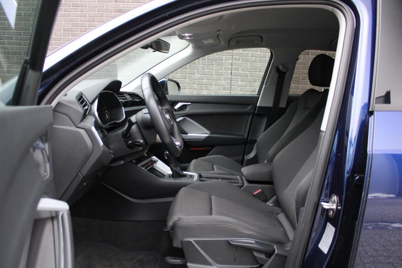 Audi Q3 45 TFSI e S-Edition Inclusief batterijcertificaat, PHEV Automaat, Digitaal Display, Keyless Entry/Start, Adaptive CruiseControl, Stoelverw., Navigatie