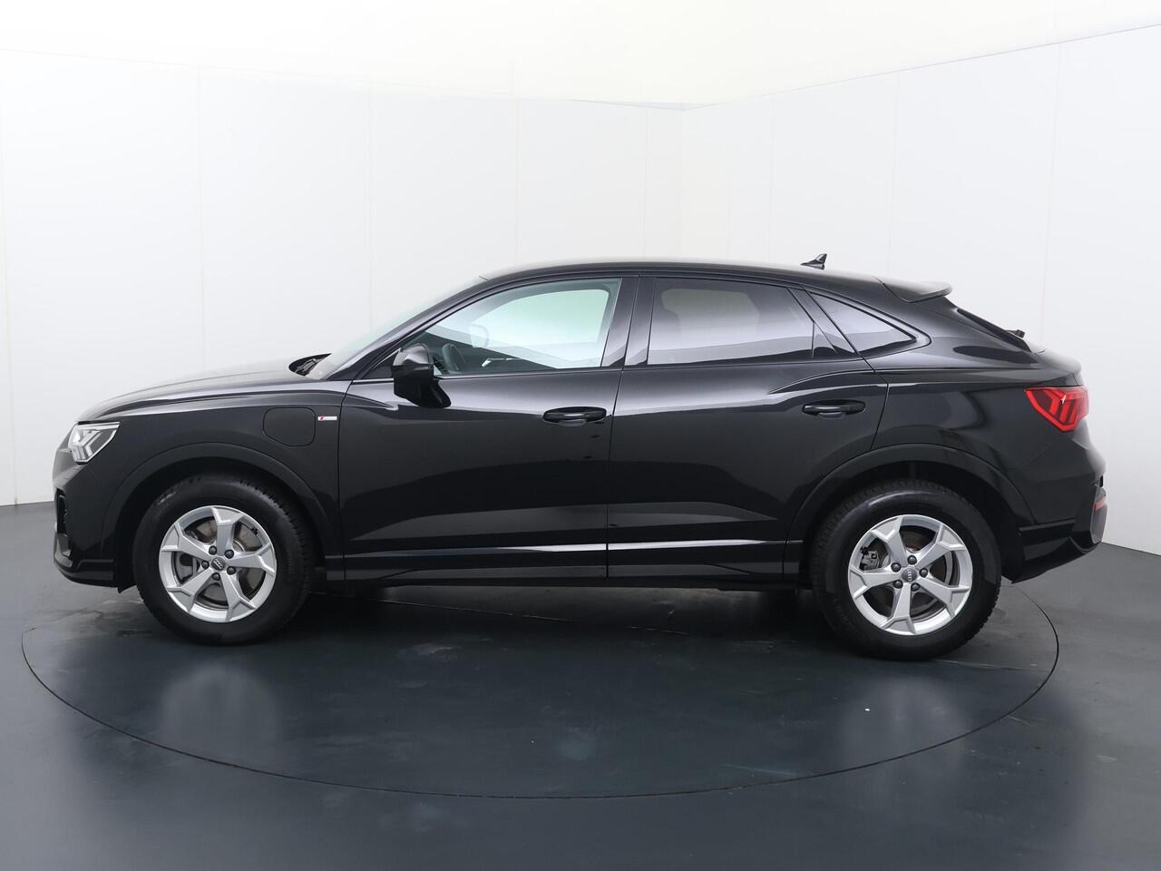 Audi Q3 Sportback 45 TFSI e S Edition | 245 PK | SoH 91% | Virtual pedal achterklep | B&O soundsystem | Matrix LED koplampen | Adaptive cruise control | S line |