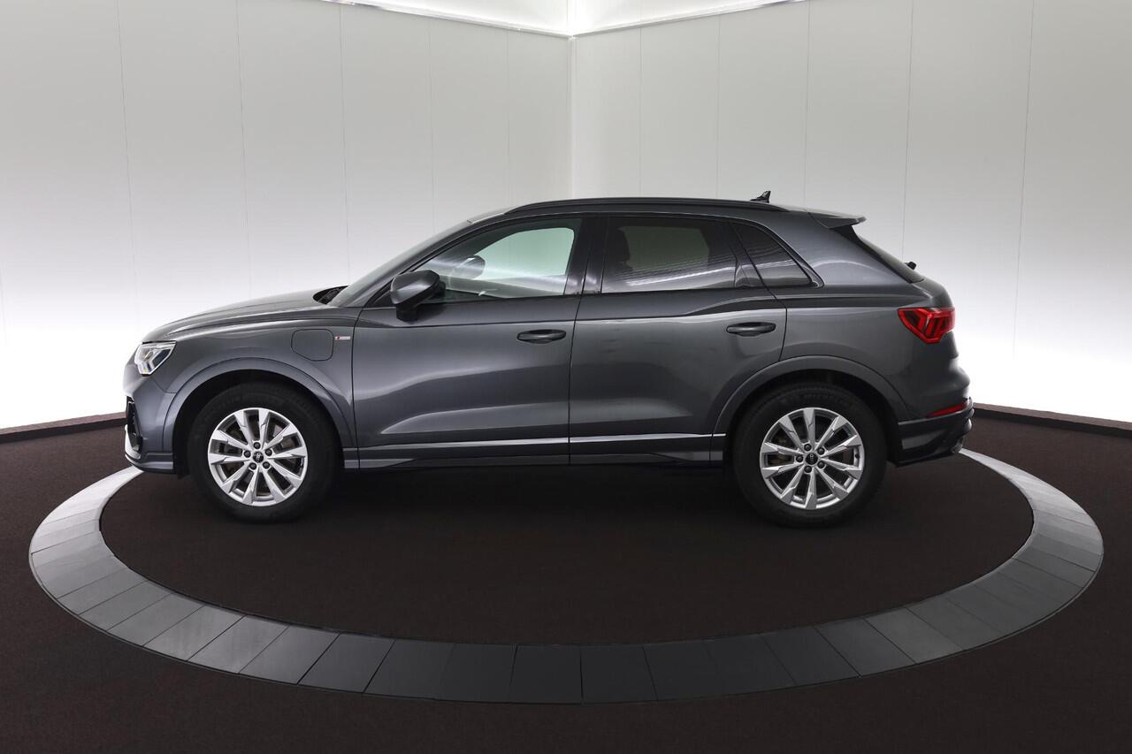 Audi Q3 45 TFSI e S edition