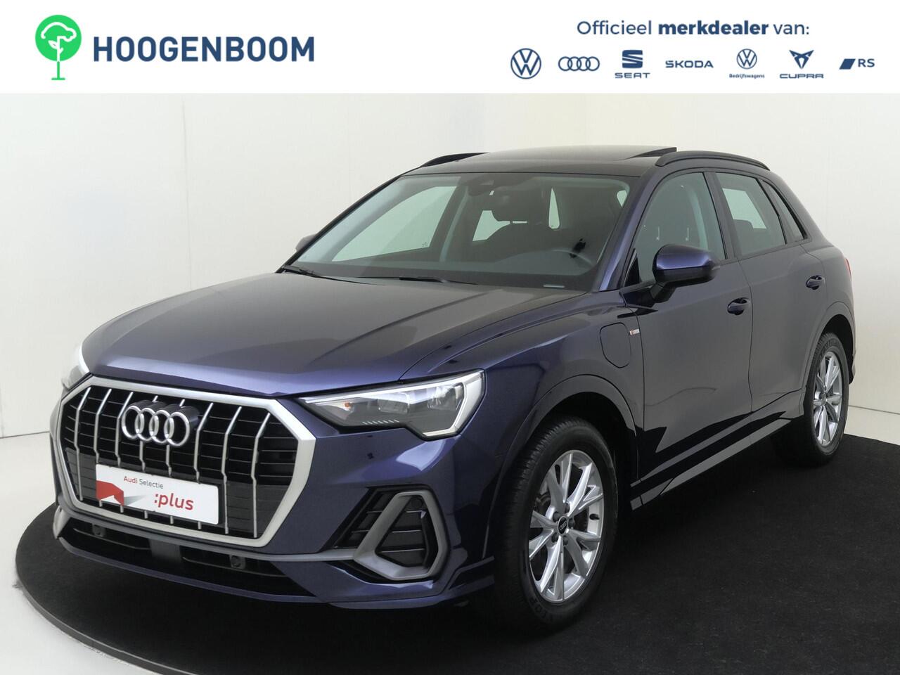 Audi Q3 45 TFSI e S edition | Panoramadak | Trekhaak | Navigatie Plus | Dodehoek detectie | Keyless | Achteruitrijcamera | Cruise control | CarPlay |