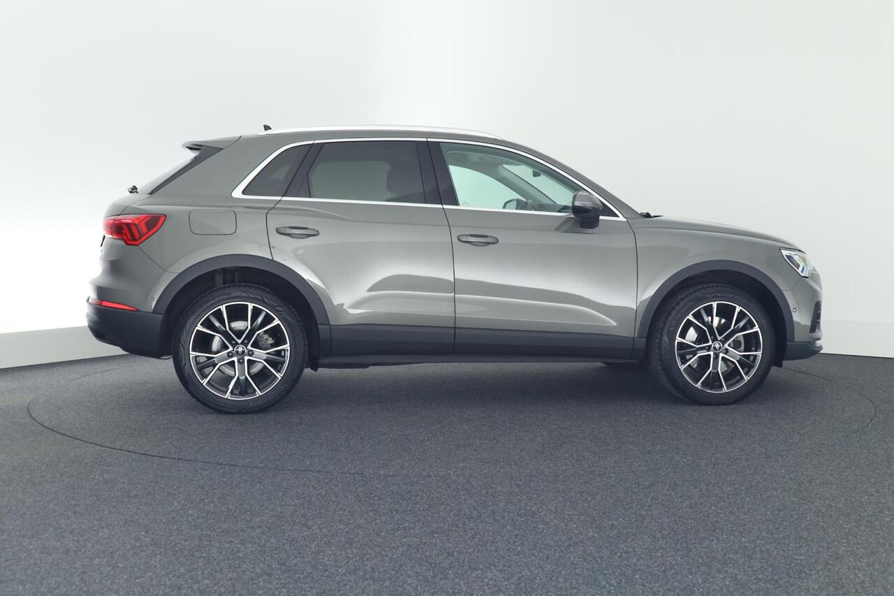 Audi Q3 45 TFSI e 245pk Business Edition B&O Keyless Camera Keyless Virtual Cockpit Navigatie