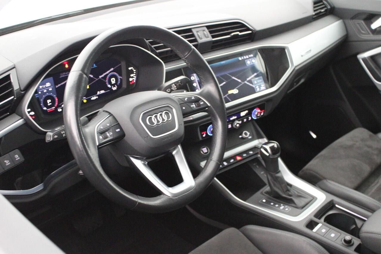 Audi Q3 45 TFSI e 245pk Business Edition B&O Keyless Camera Keyless Virtual Cockpit Navigatie