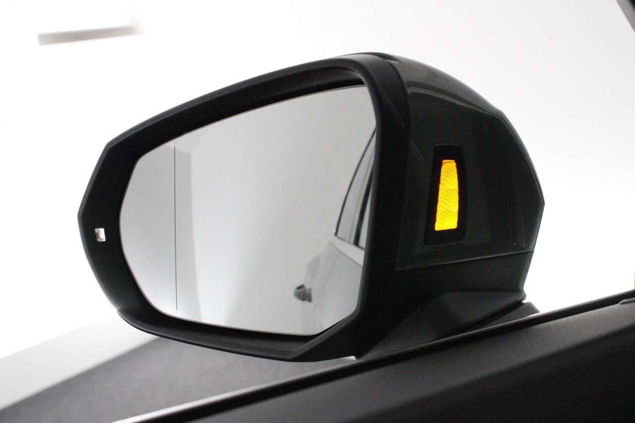 Audi Q3 45 TFSI e 245pk Business Edition B&O Keyless Camera Keyless Virtual Cockpit Navigatie