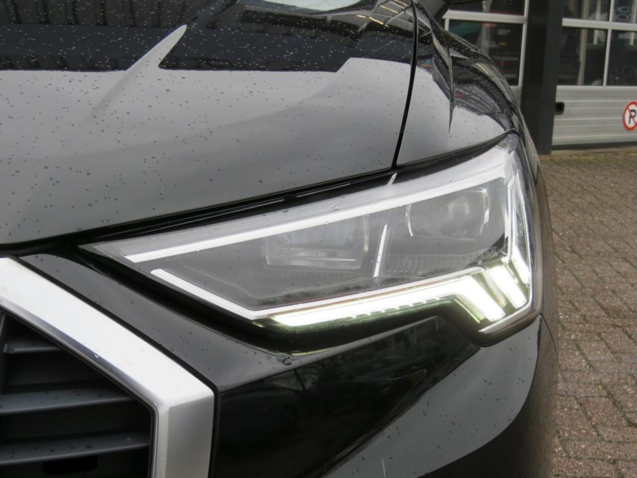 Audi Q3 45 TFSIe 245pk EDITION / 20 Inch / Camera / Matrix Led / Elec.achterklep BOVAG garantie