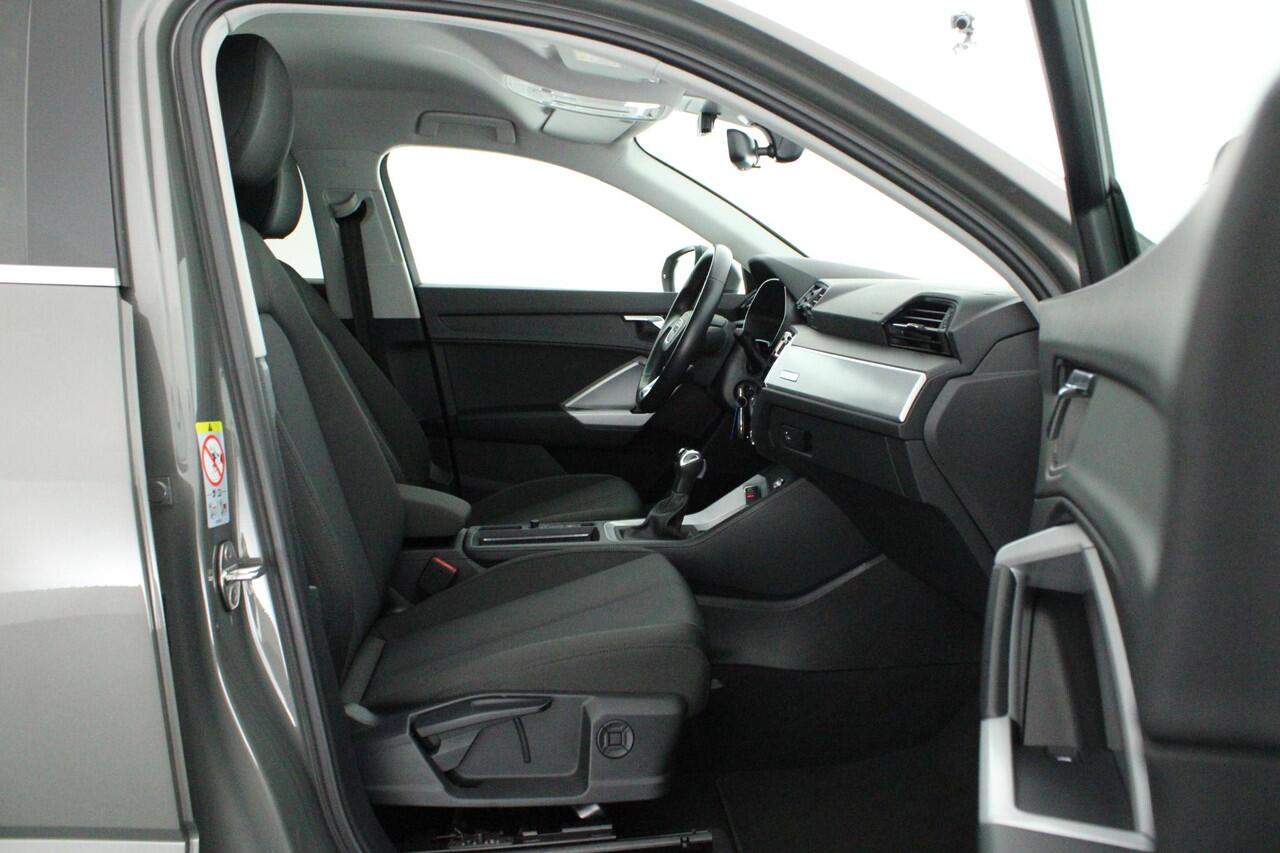 Audi Q3 Sportback 35 TFSI 150pk S-Tronic Pro Line S Trekhaak Stoelverwarming ACC Carplay Virtual Cockpit S-Line