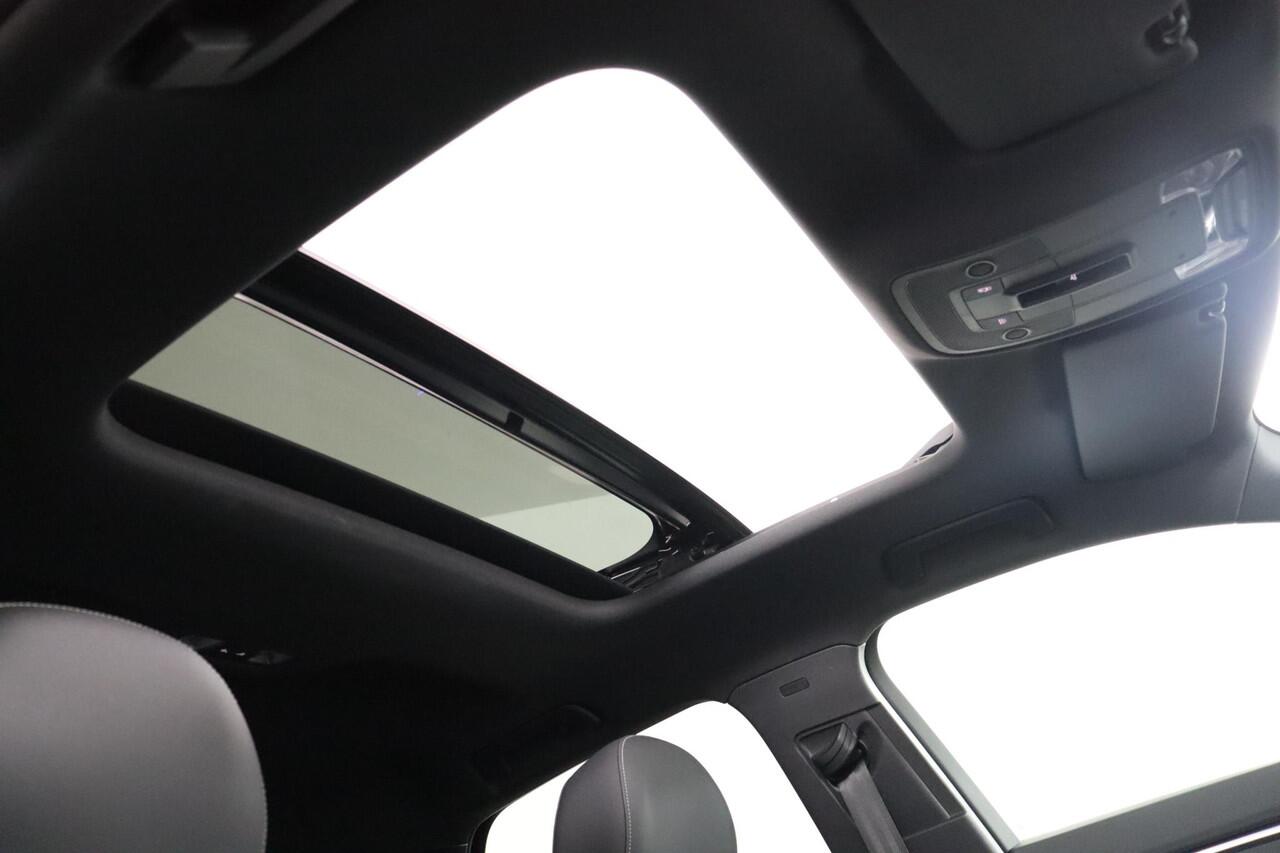 Audi Q3 35 TFSI S edition |Pano |Carplay |360 graden|Automaat