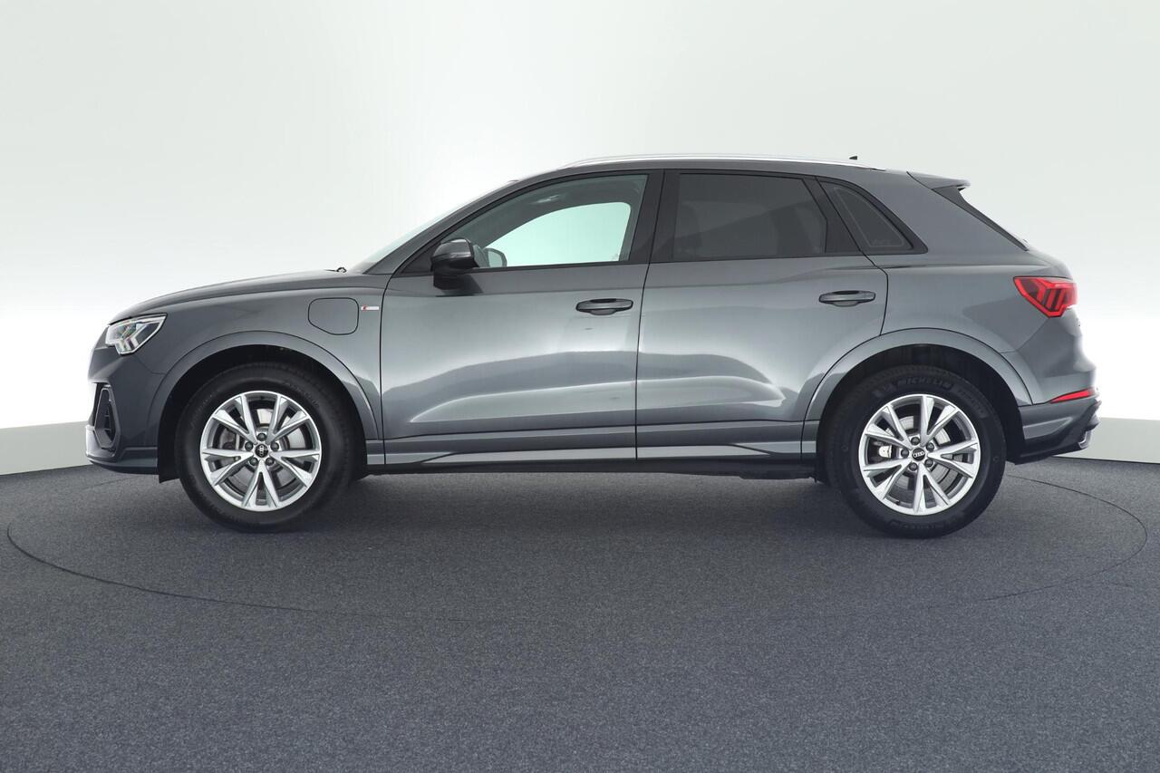 Audi Q3 45 TFSI e 245pk 2x S-Line Virtual Cockpit Led Navigatie