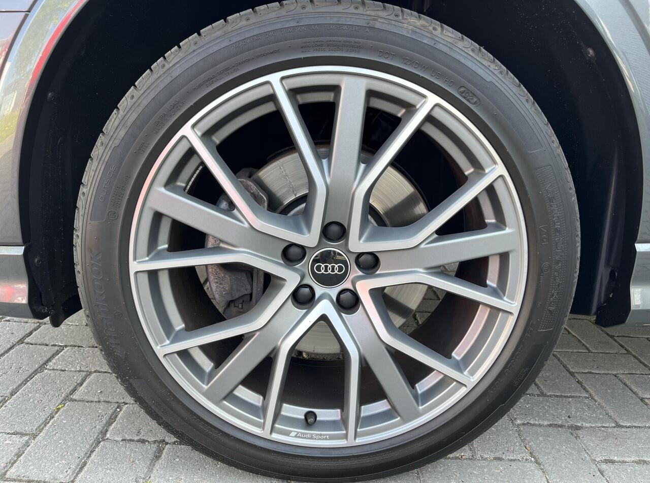 Audi Q3 Sportback 45 TFSI e S Edition / Matrix / Sonos