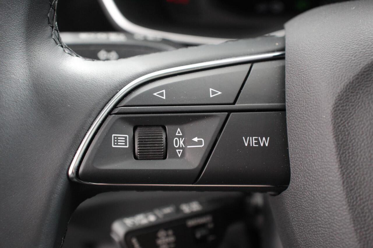 Audi Q3 Sportback 45 TFSI Attitude Plus PHEV 245 PK DEMO! climacontrol | Adaptive Cruise control | PDC V + A | Navigatie | Elektrische Kofferbak | LMV Velgen