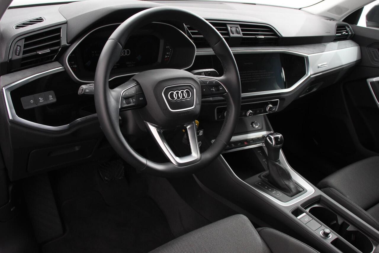 Audi Q3 Sportback 45 TFSI Attitude Plus PHEV 245 PK DEMO! climacontrol | Adaptive Cruise control | PDC V + A | Navigatie | Elektrische Kofferbak | LMV Velgen