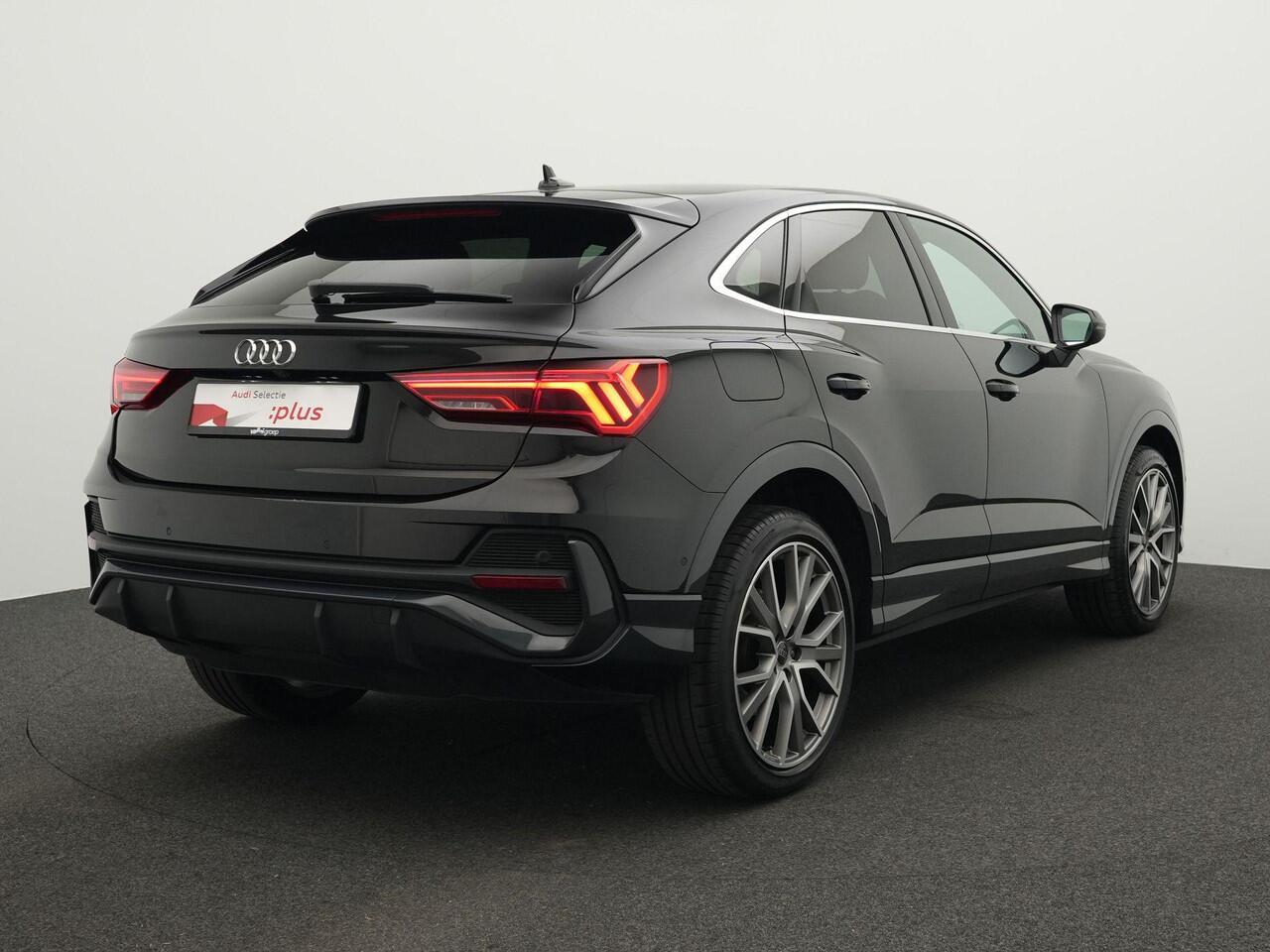 Audi Q3 Sportback 45 TFSI e 245 pk S-tronic S Edition / S-Line | Achteruitrijcamera | Navigatie | Stoelverwarming | Adaptive Cruise