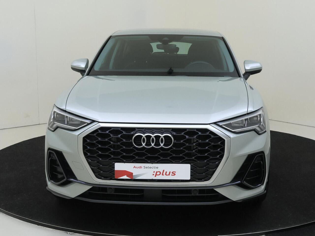 Audi Q3 Sportback 45 TFSI e edition | Adaptieve cruise control | Full LED verlichting | CarPlay | Stoelverwarming | Elektrische achterklep | Bluetooth |