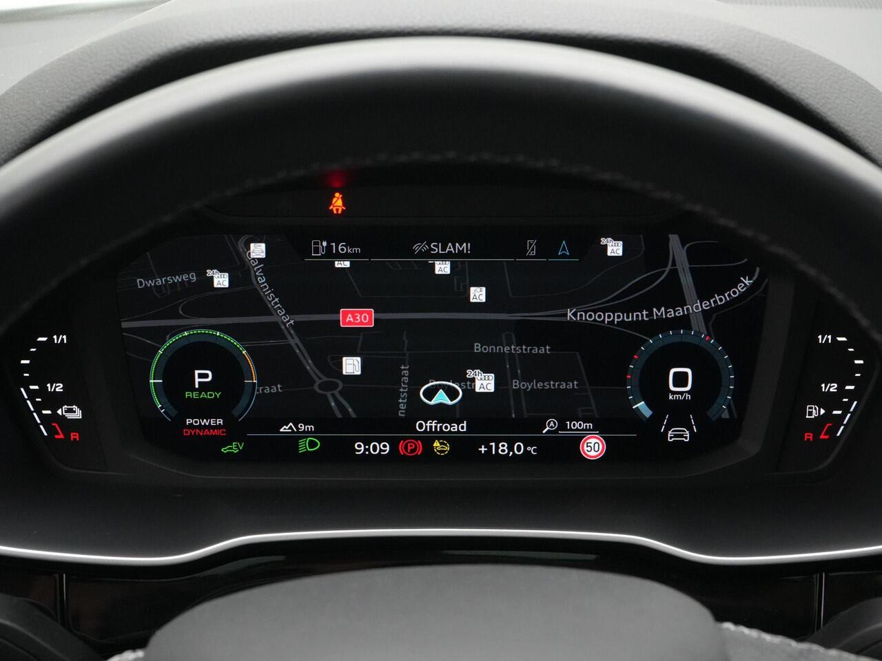 Audi Q3 Sportback 45 TFSI e 245 pk S-tronic S Edition / S-Line | Panoramadak | Trekhaak | Rondomzicht camera | Stoel- stuurverwarming | Optiekpakket zwart plus | ACC | | Privacy glas | 19 inch