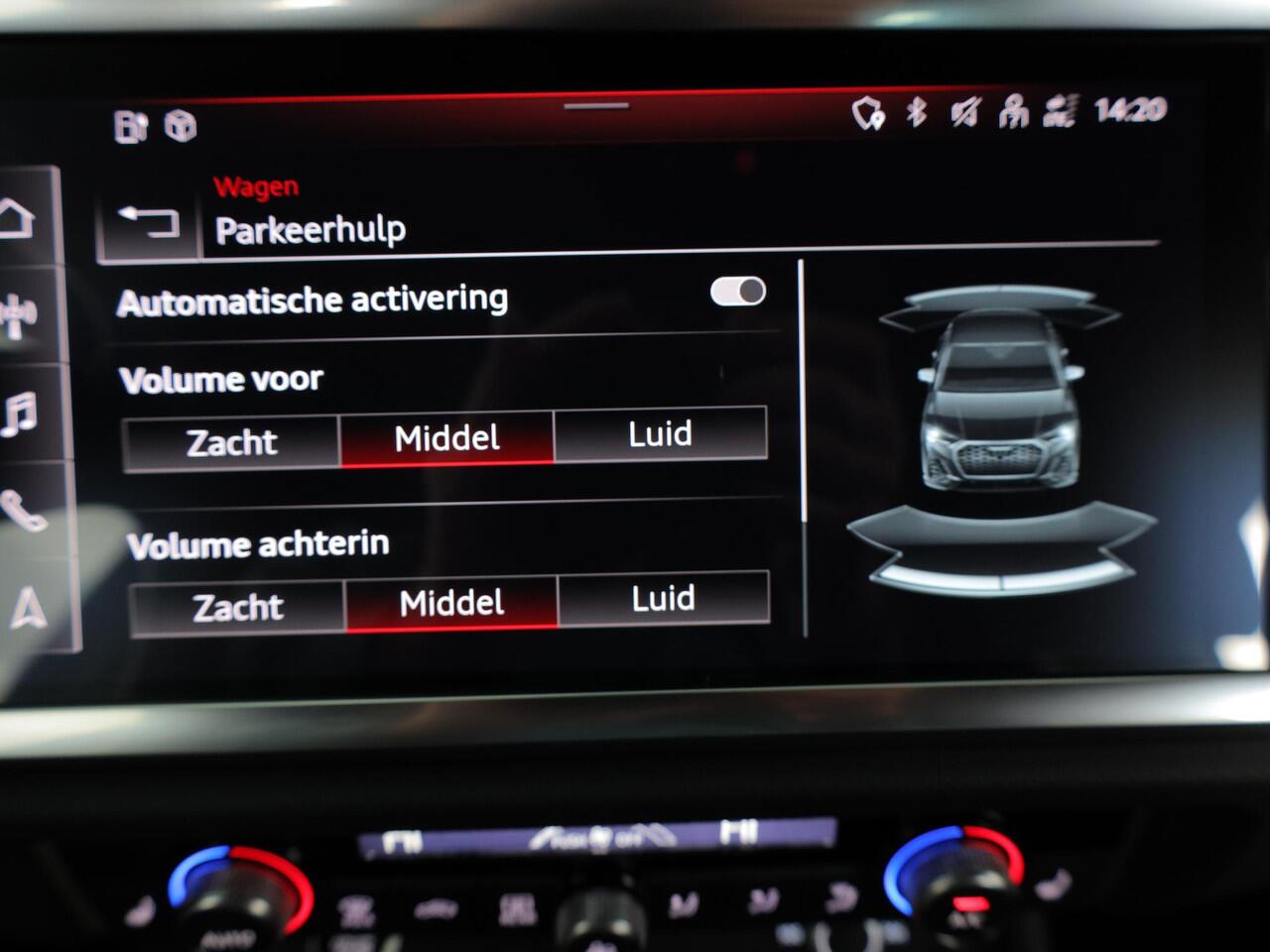 Audi Q3 Sportback 45 TFSI e Edition 245 pk S-tronic | Navigatie | Parkeersensoren (Park assist) | Achteruitrijcamera | Stoelverwarming | Adaptieve cruise control | Lederen bekleding |