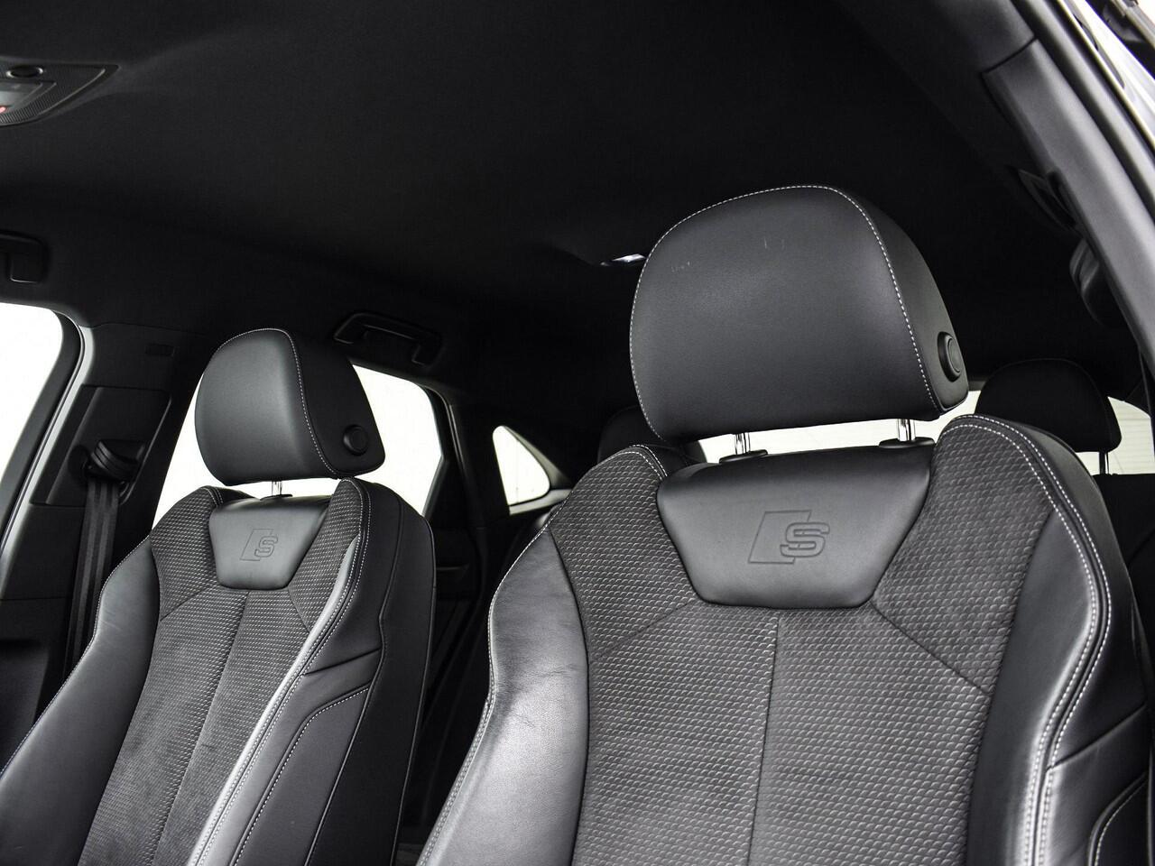 Audi Q3 Sportback 45 TFSIe 245pk S-Tronic S Edition · Camera · Side Assist · Adaptive Cruise Control · Zwart Optiek · Keyless · Stoelverwarming · Elek. Achterklep · 19"Velgen · Apple/Android Car Play