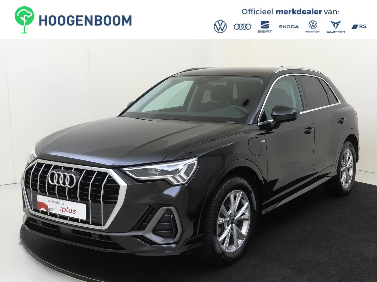Audi Q3 45 TFSI e S edition | Parkeersensoren | Dodehoek detectie | Adaptieve cruise control | Stoelverwarming | CarPlay | Audi virtual cockpit | Electronic climate control |