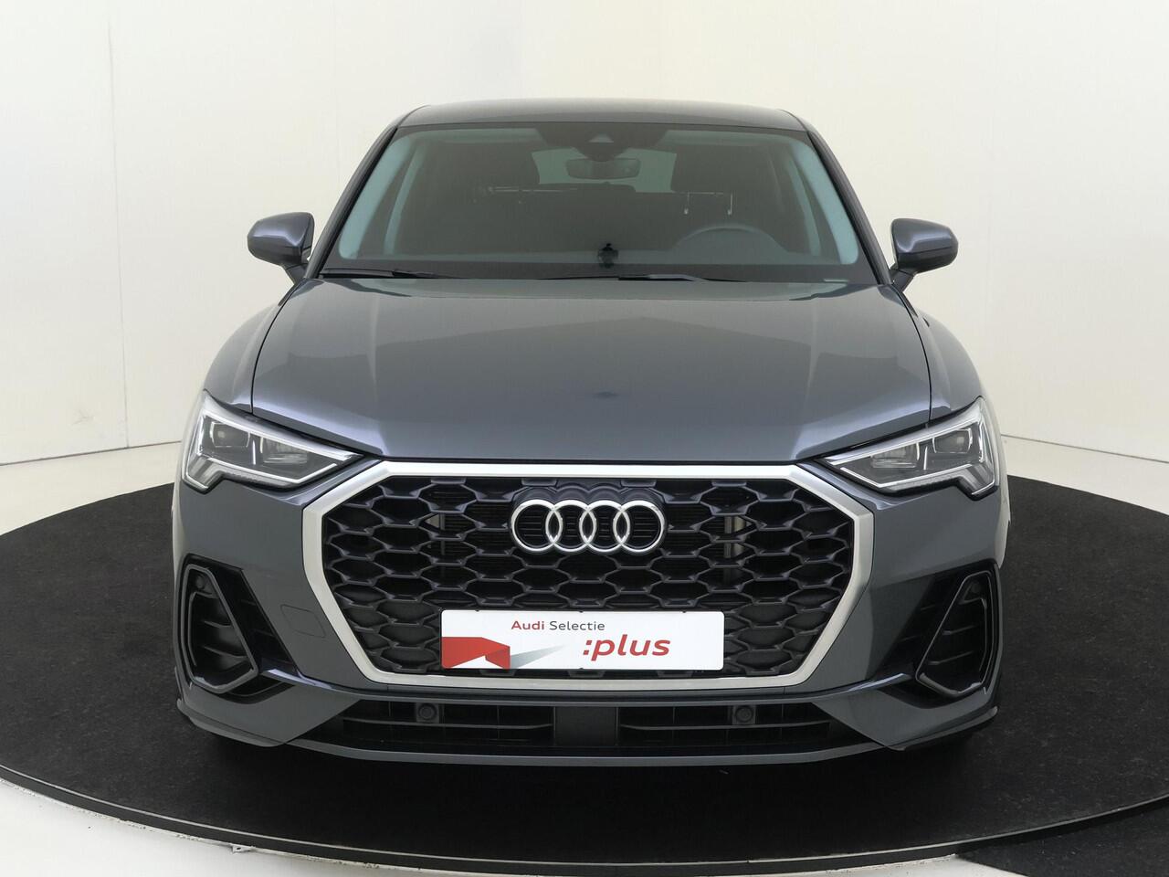 Audi Q3 Sportback 45 TFSI e Advanced Edition | Parkeersensoren achter | Adaptieve cruise control | Stoelverwarming | Audi virtual cockpit | CarPlay | Electronic climate control |