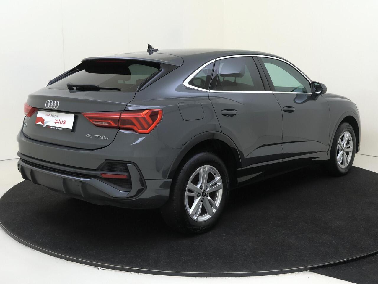 Audi Q3 Sportback 45 TFSI e Advanced Edition | Parkeersensoren achter | Adaptieve cruise control | Stoelverwarming | Audi virtual cockpit | CarPlay | Electronic climate control |