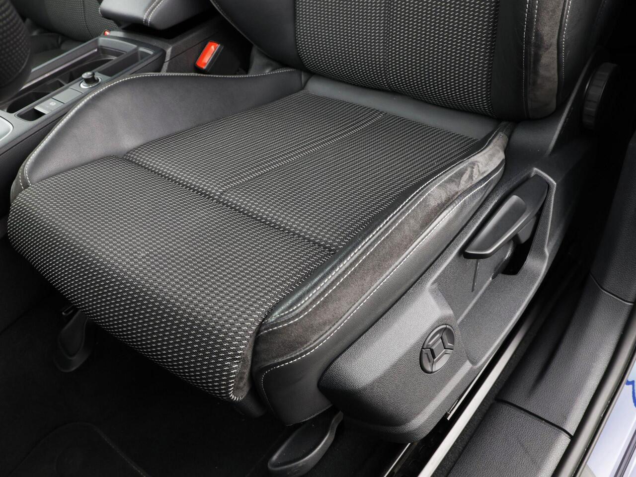 Audi Q3 35 TFSI 150pk S-tronic S edition · Camera · Apple/Android Car Play · P-Sensoren · Keyless · Stoelverwarming · 19'' Inch · Garantie t/m 07-09-2027 of 100.000km