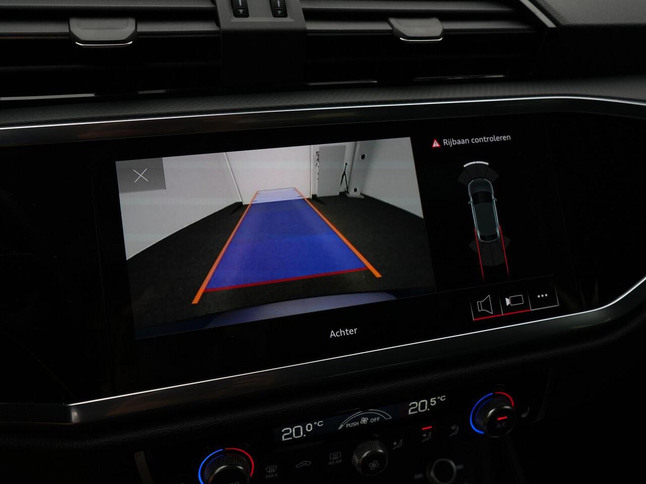 Audi Q3 Sportback 45 TFSI e 245 pk S-tronic S Edition Advanced | Panoramadak | LED | Achteruitrijcamera | Standkachel | Adaptive Cruise | 19 inch