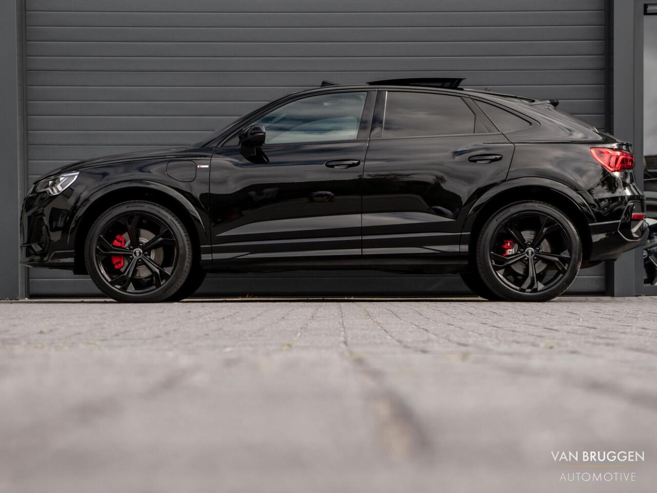 Audi Q3 Sportback 45 TFSI e S-Line Pano SONOS E-Stoelen Camera 20"