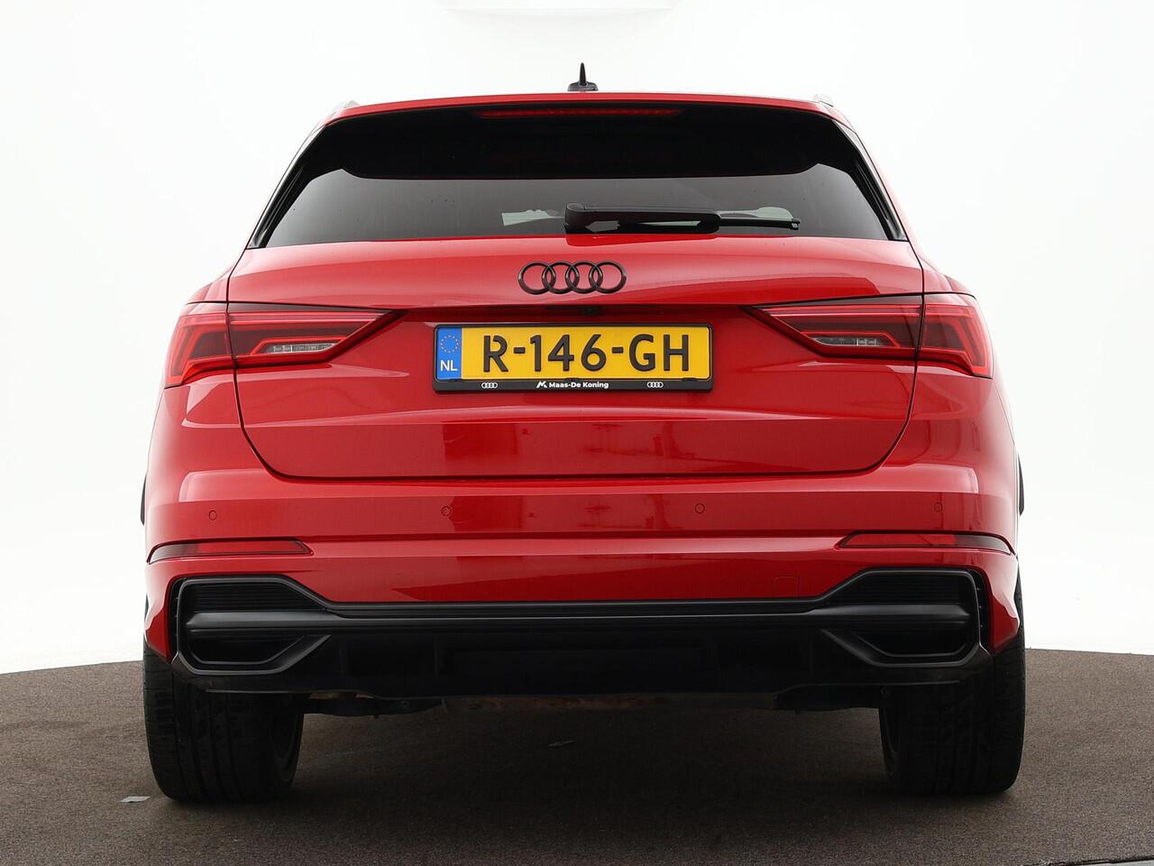 Audi Q3 45 TFSIe 245pk S-Tronic S Edition · Camera · Keyless · Side Assist · Inklap. Trekhaak · 20"Velgen · ACC · Stoelverwarming · Optiekpakket Zwart · Garantie t/m 11-01-2027 of 100.000km