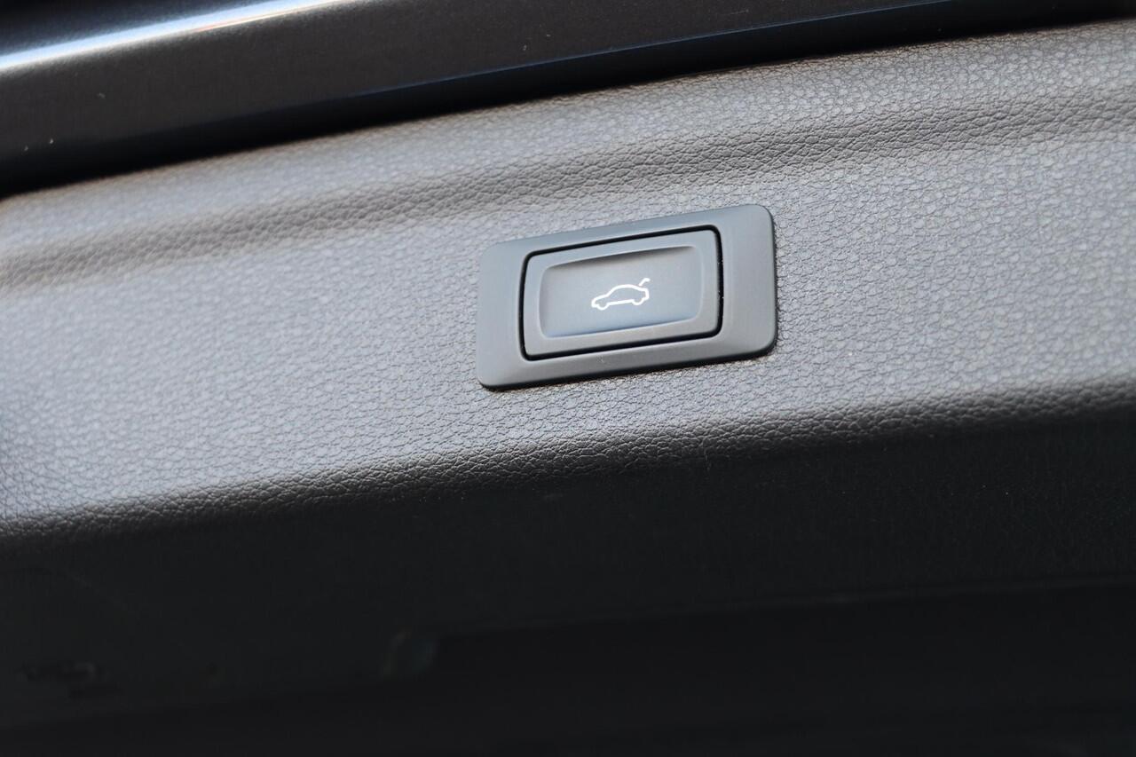 Audi Q3 45 TFSI e S edition 245pk DSG6