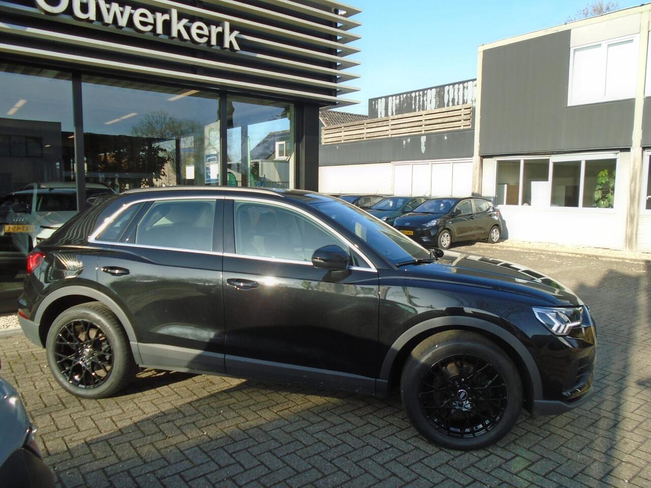 Audi Q3 45 TFSI e Advanced edition