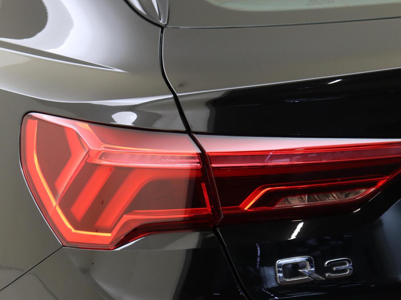 Audi Q3 Sportback 45 TFSI e Advanced Edition | Adaptieve cruise control | Full LED verlichting | Stoelverwarming | Virtual cockpit | CarPlay | Grootlichtassistent |