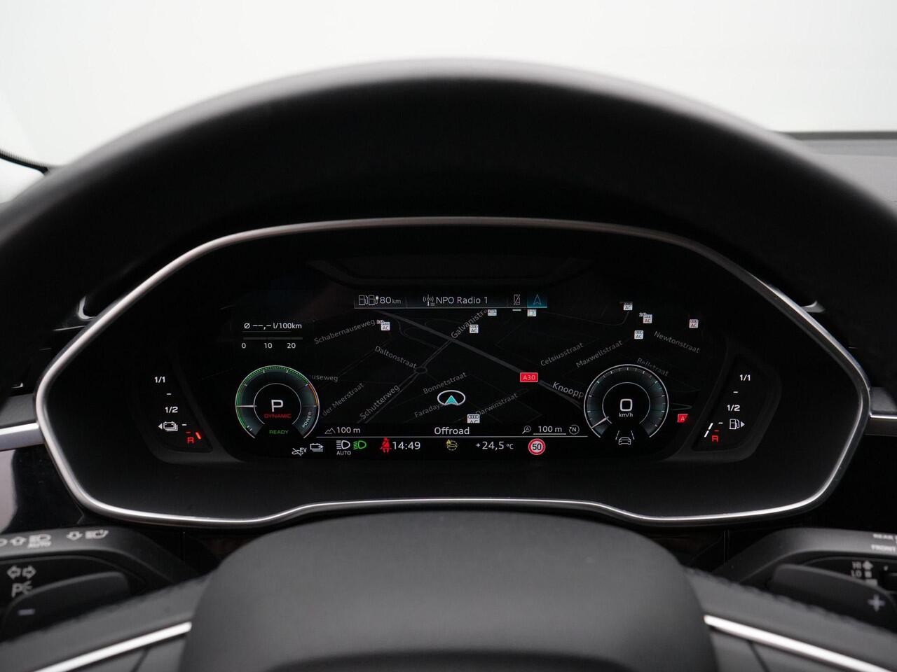 Audi Q3 Sportback 45 TFSI e 245 pk S-Line | Panoramadak | Achteruitrijcamera | Stoelverwarming | Adaptive Cruise