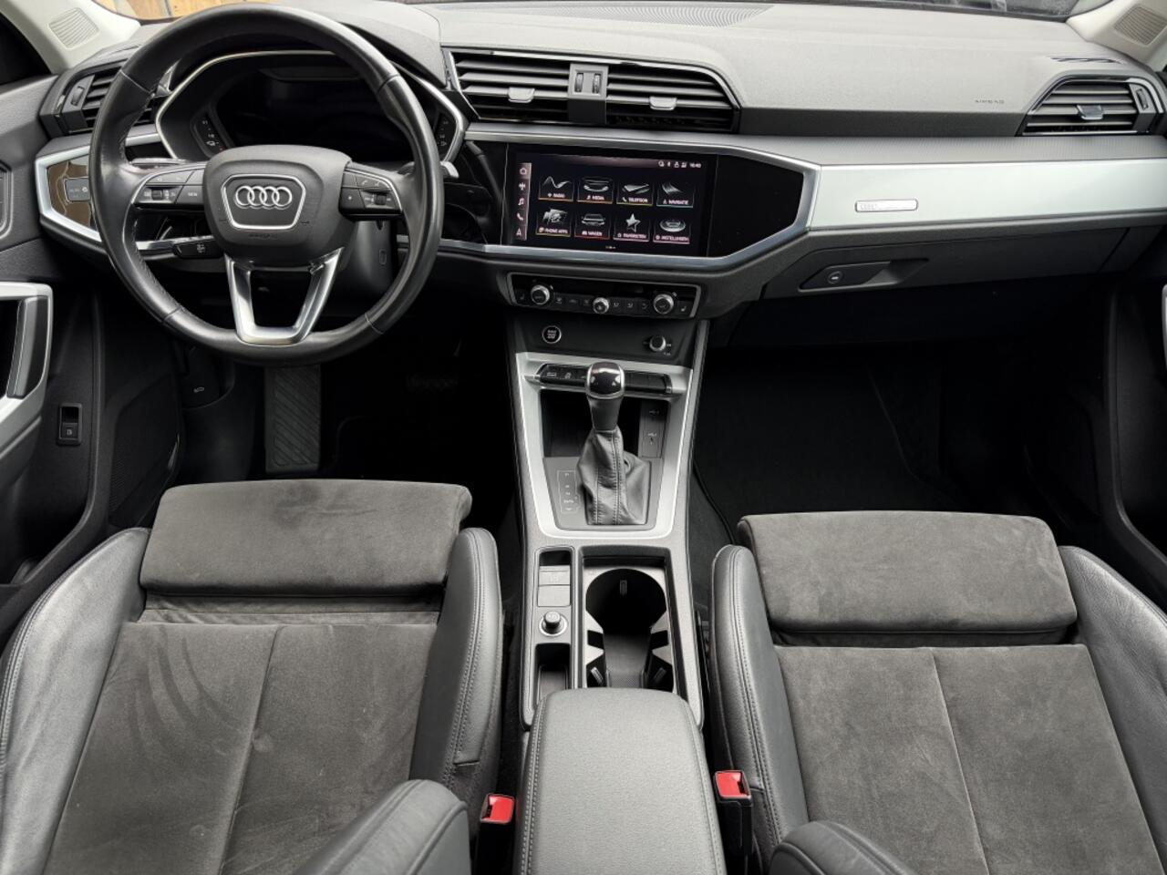 Audi Q3 Sportback 45 TFSI e Bns Edit. | Elect Trekhaak | Carplay | Camera |