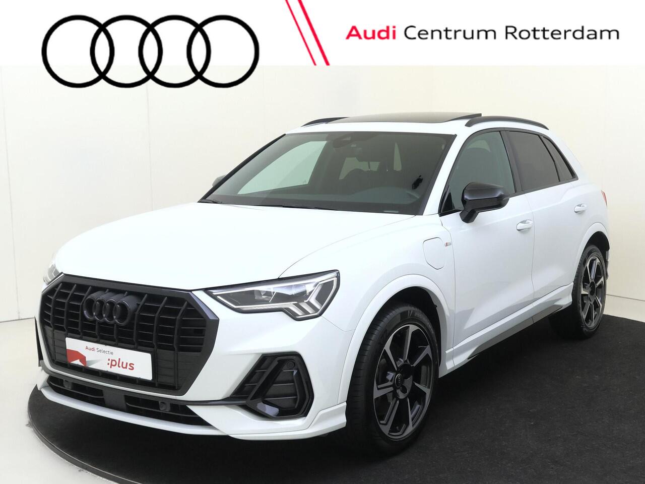 Audi Q3 45 TFSI e S edition | Panoramadak | Trekhaak | SONOS audio | Achteruitrijcamera | Dodehoek detectie | Keyless | Audi virtual cockpit |