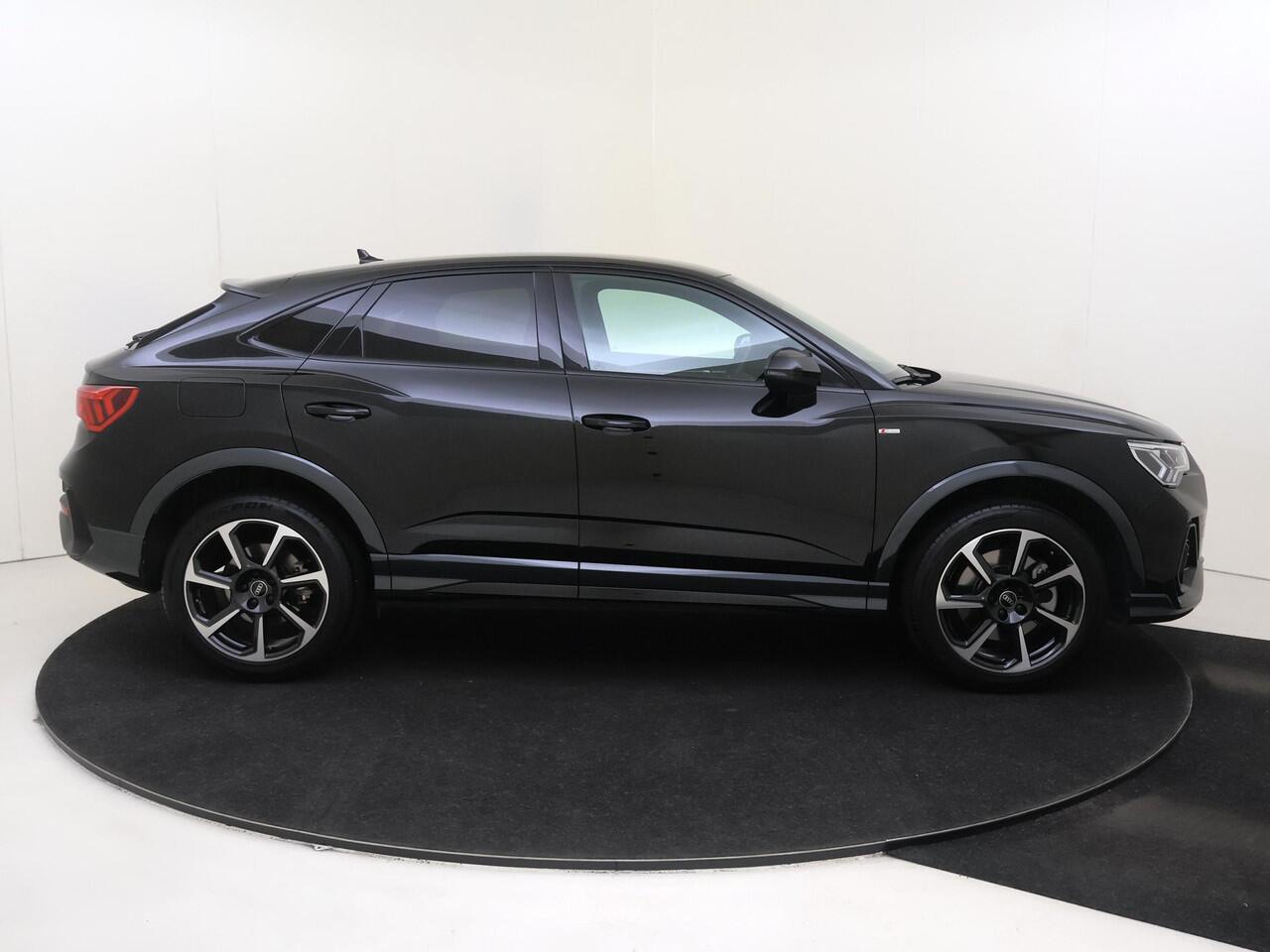 Audi Q3 Sportback 45 TFSI e S Edition | Achteruitrijcamera | Cruise Control | Keyless | CarPlay | Navigatie | Audi virtual cockpit |