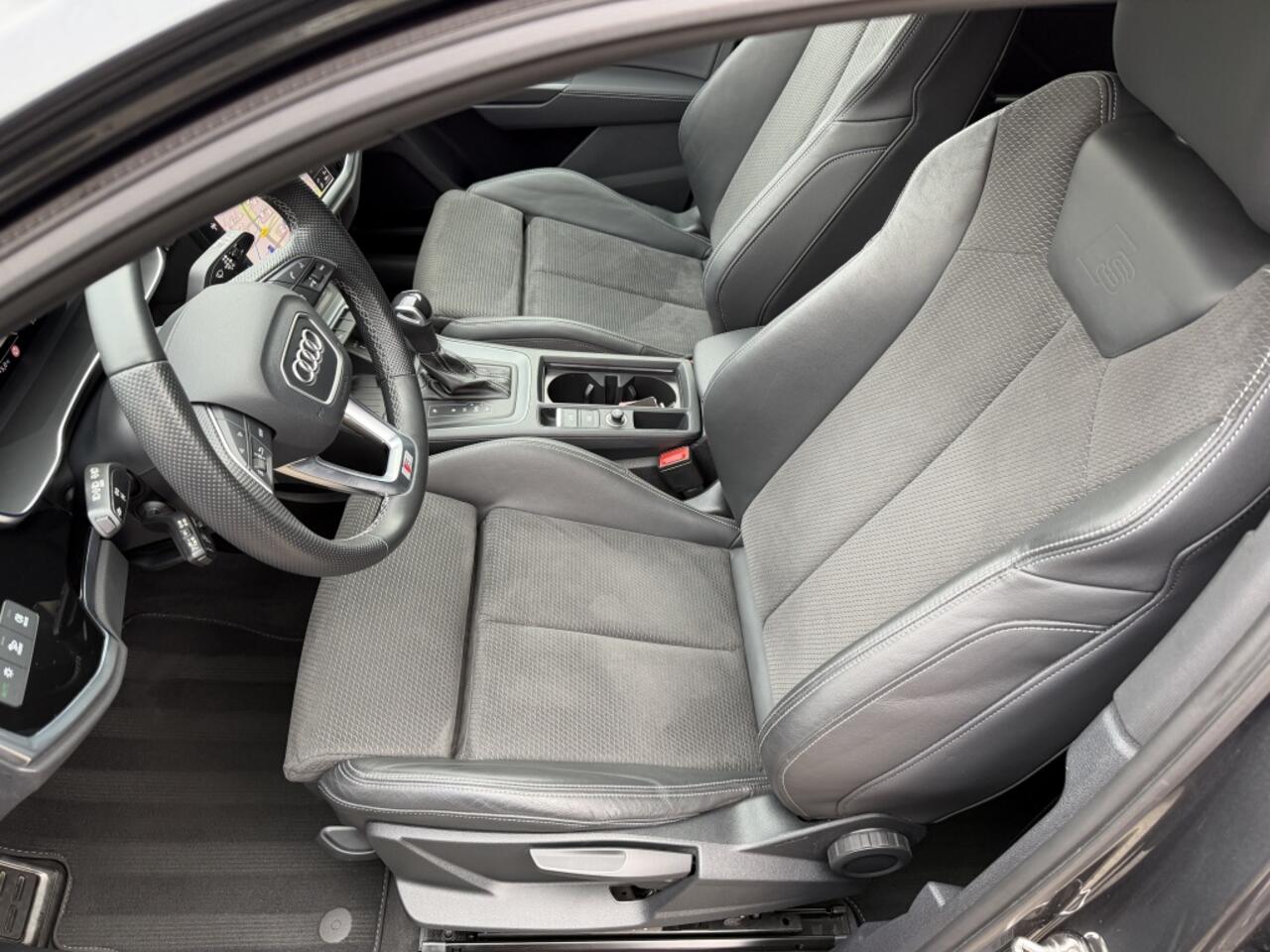 Audi Q3 Sportback 45 TFSI e S-Line 245 Pk Black Ed. ACC Keyless Navi Leder Camera