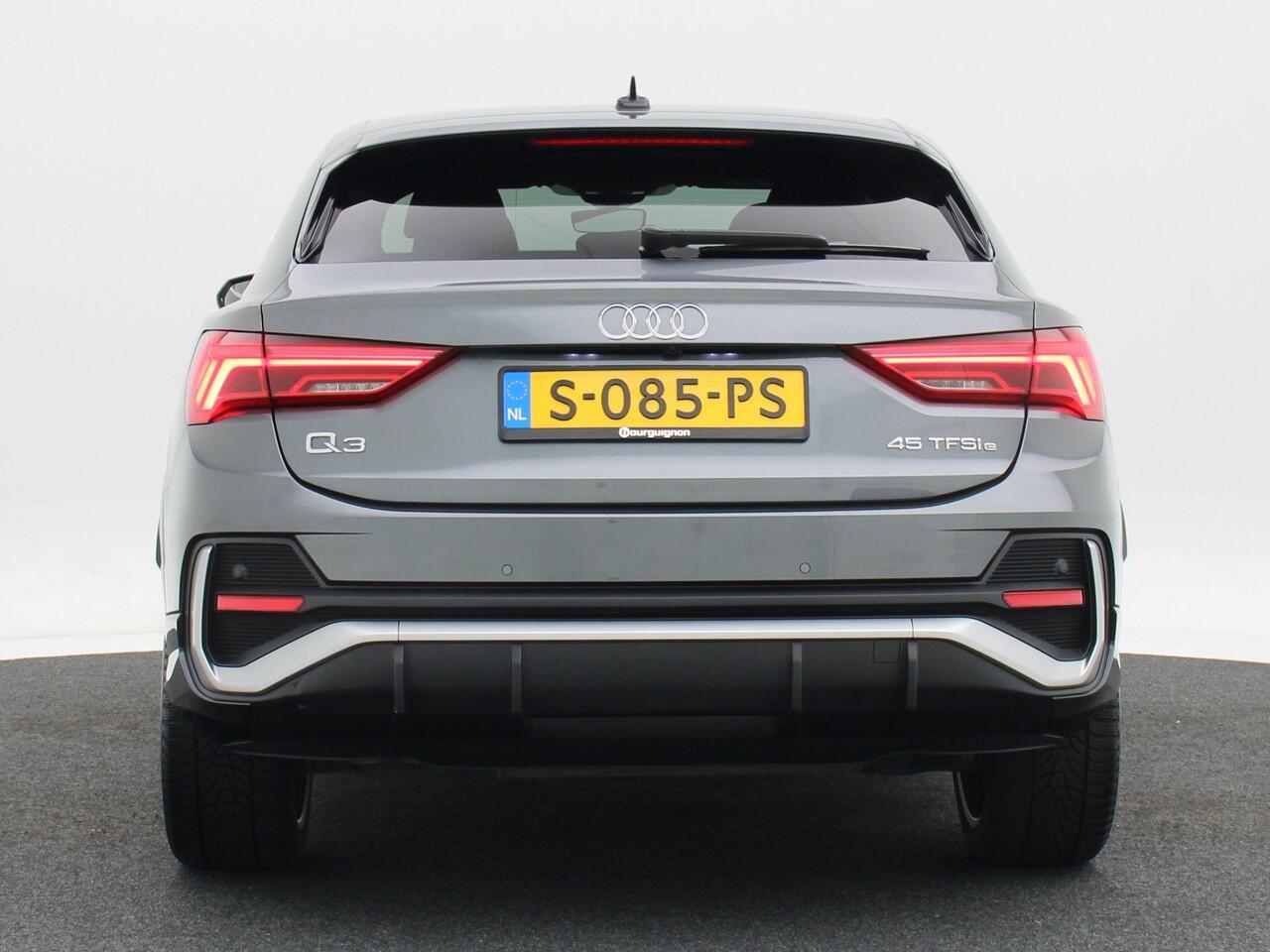 Audi Q3 Sportback 45 TFSi e 245 Pk Automaat S-Line | Cruise Control | Climate Control | Navigatie | LED | Camera | 20 Inch | 34.558 Km!!