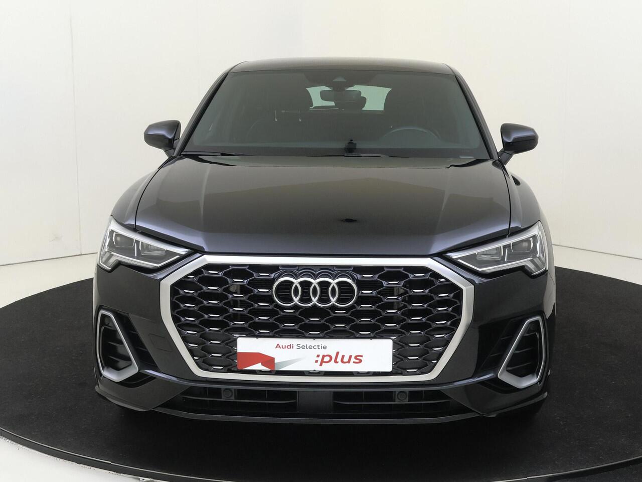 Audi Q3 Sportback 45 TFSI e S Edition | Achteruitrijcamera | Cruise Control | Dodehoek detectie | Keyless | CarPlay | Navigatie | Audi virtual cockpit |