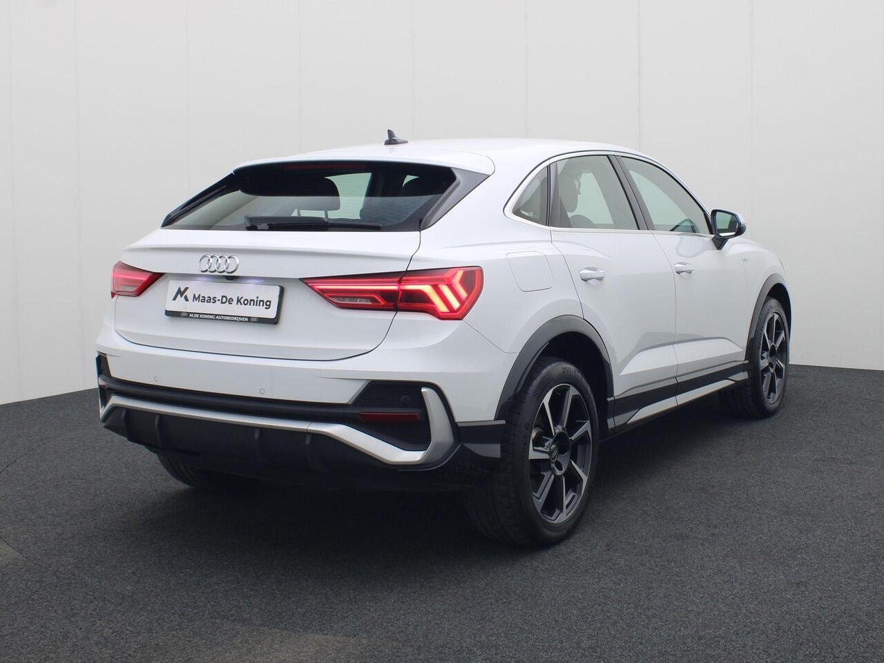 Audi Q3 Sportback 45 TFSIe 245PK S Edition · Navigatie · Camera · Apple/Android Car Play · Adaptive Cruise Control